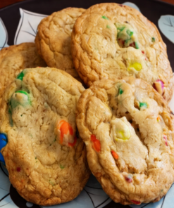 Peanut Butter M&M Cookie